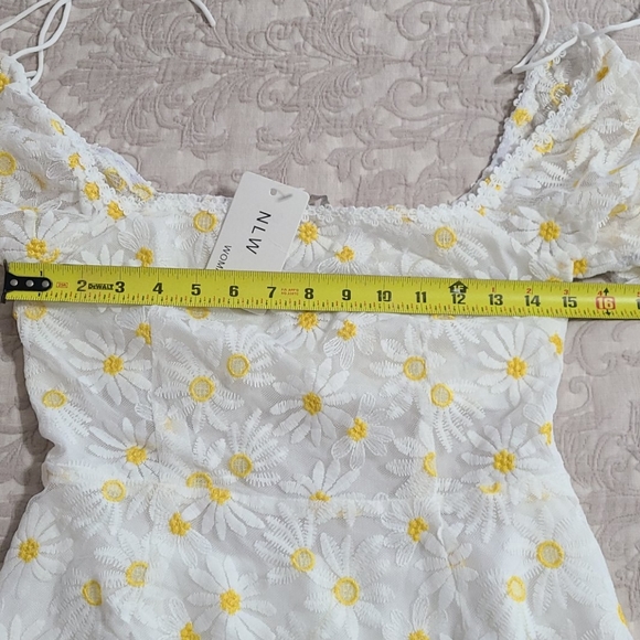 VINTAGE DAISY MINI DRESS - Picture 14 of 16